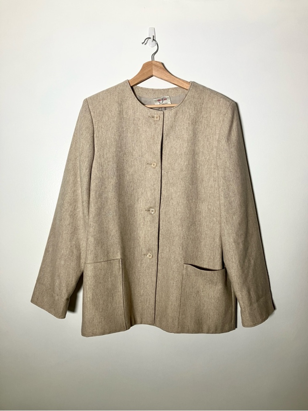 Vintage blazer jacket wool blend barn collarless shoulder pads tan